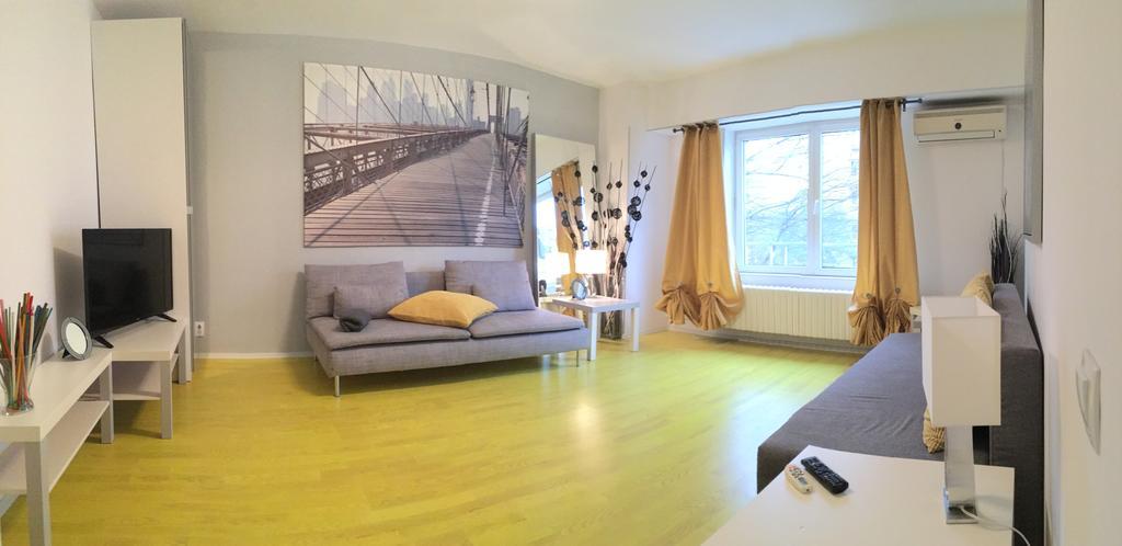 Green Apartment Bucarest Esterno foto