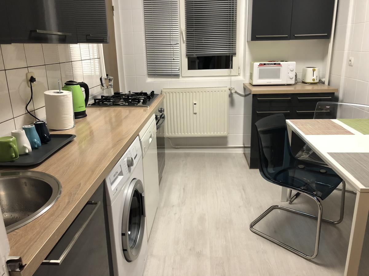 Green Apartment Bucarest Esterno foto